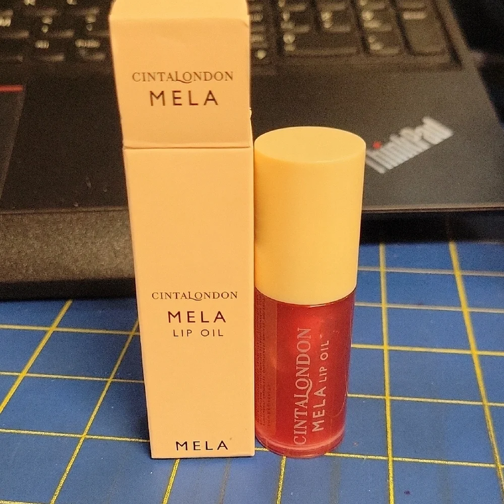 Cintalondon Mela Lip Oil - 6ml Red New In Box
